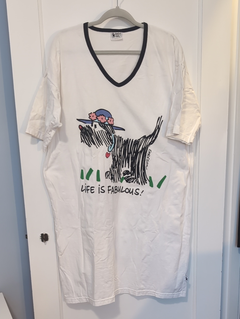 Emerson Street Life Is Fabulous Oversized Scotty Graphic Sleep Tee Black Trim